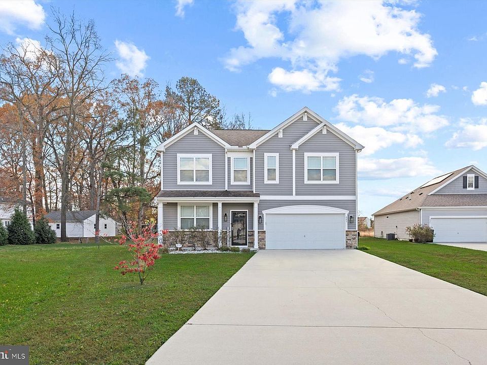 1st image of 403 Twin Creeks Dr