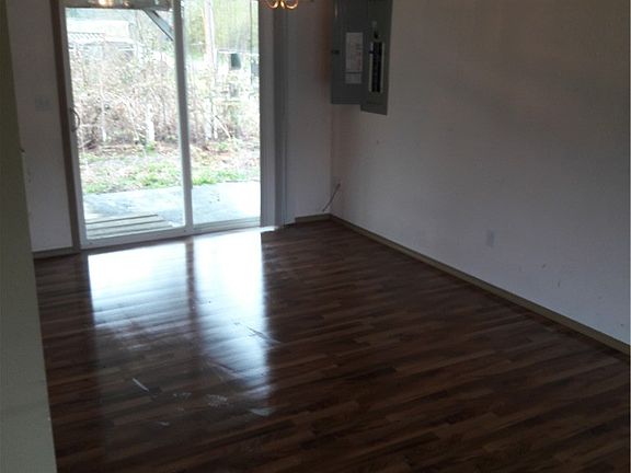 3rd image of 803 Nenant St S