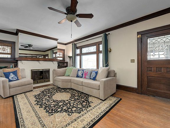 2nd image of 12919 Clifton Blvd