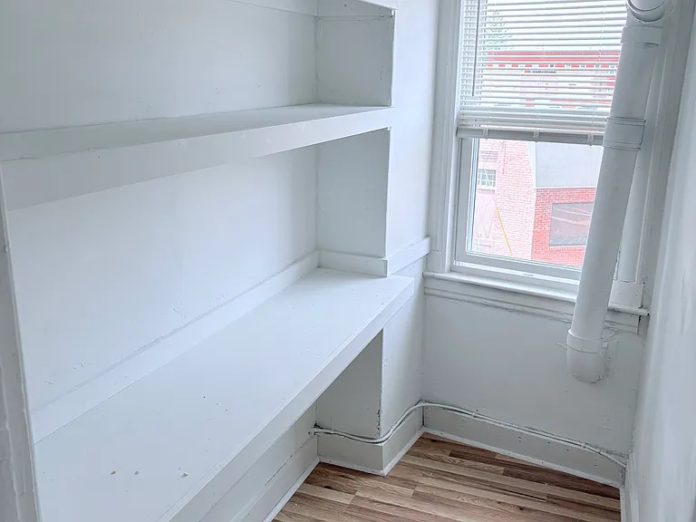 90 West St #2R — Photo 6