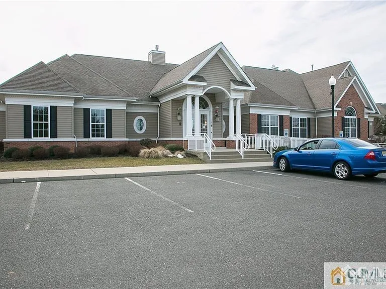 2224 Edward Stec Blvd — Photo 27