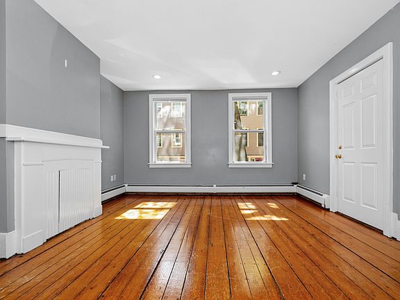 5th image of 96 Elm St #1
