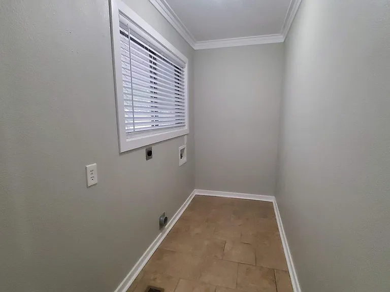 702 Wildwood Ave — Photo 18