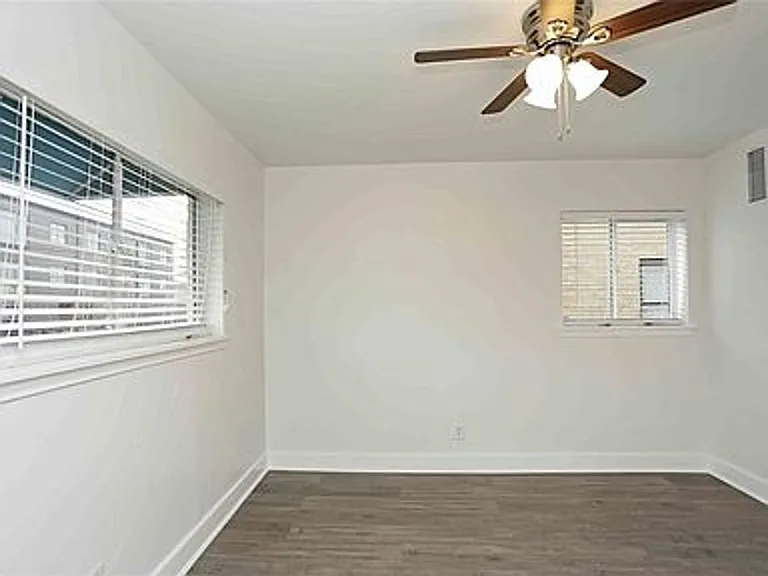 2313 N Fitzhugh Ave — Photo 4