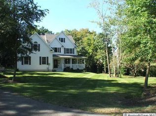 20 Asbury Ave, Farmingdale, NJ 07727