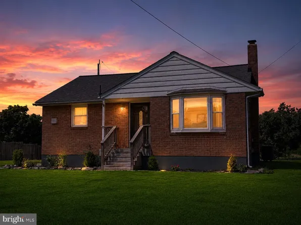 715 Main St, Mohrsville, PA 19541