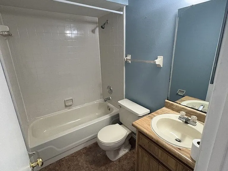 4261 Pershing Pointe Pl #3 — Photo 11