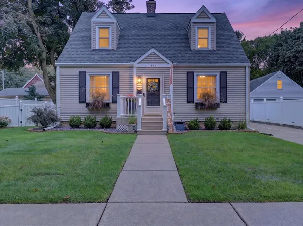 342 S Randall Ave, Janesville, WI 53545