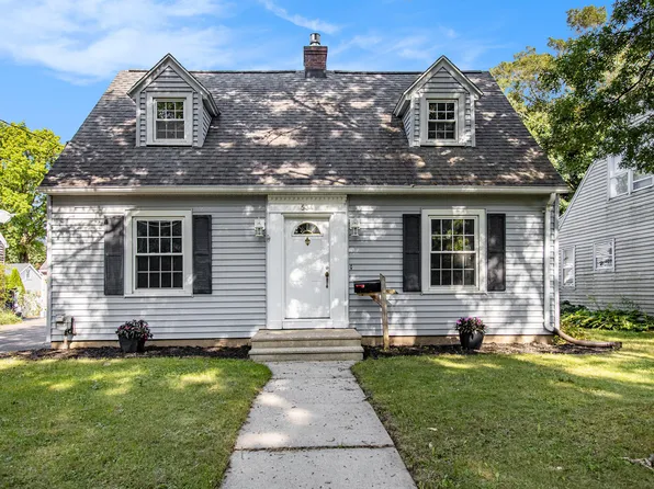 534 Pinehurst Blvd, Kalamazoo, MI 49006