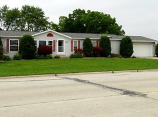 3195 Humboldt Rd, Green Bay, WI 54311