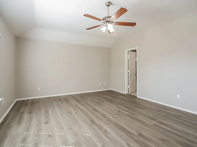 4805 E Parma Dr — Photo 14