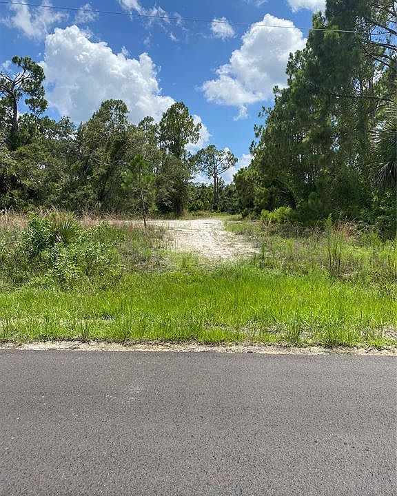2nd image of HAMPSHIRE CIRCLE LOT 5