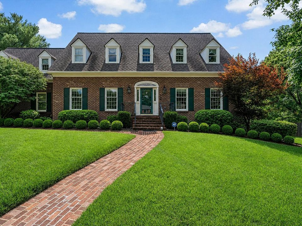 1st image of 709 Turf Ct