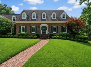 709 Turf Ct, Lexington, KY 40502