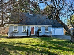 3 Blue Hill Rd, Middletown, CT 06457