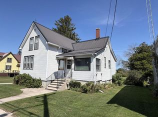 1437 Hawthorne AVENUE, Two Rivers, WI 54241