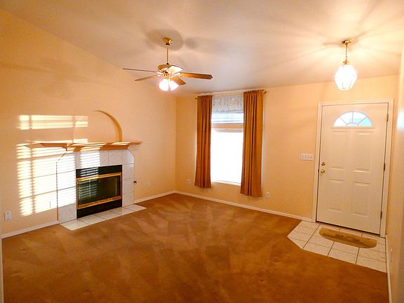 5th image of 3135 N Stewart St
