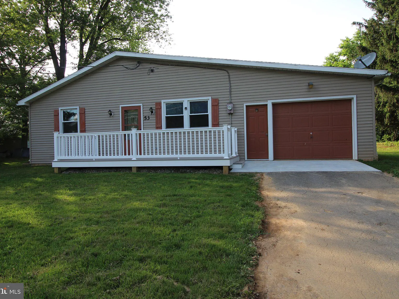 2 bed, 1.5 bath, 1120 sqft, $1,850 — Photo 1