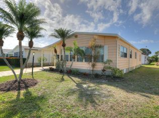 511 Royal Tern Dr, Barefoot Bay, FL 32976