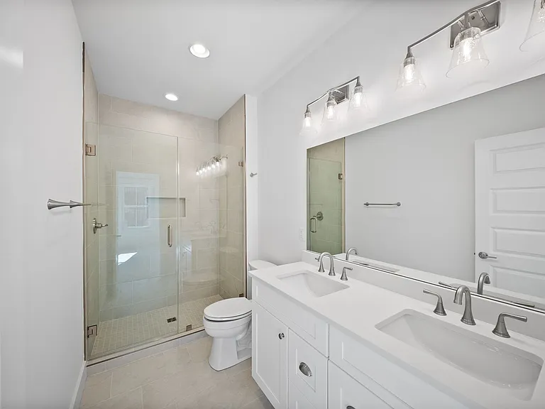 109 Collin Pl #4 — Photo 14