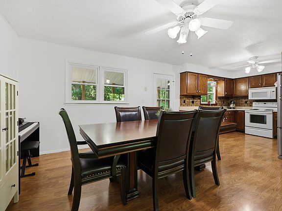 5th image of 1130 Wright Rd