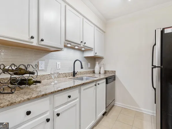 3140 Seven Pines Ct Unit 301, Atlanta, GA 30339