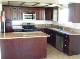 338 Cedar Rd, Vista, CA 92083