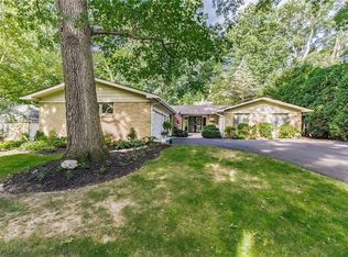 5 Tuxford Rd, Pittsford, NY 14534