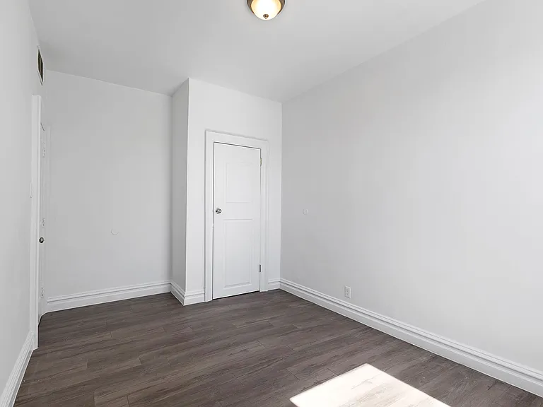 62 Beacon Ave #204 — Photo 11