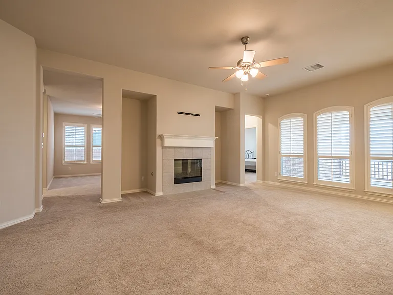 165 Lady Bird Ln — Photo 16