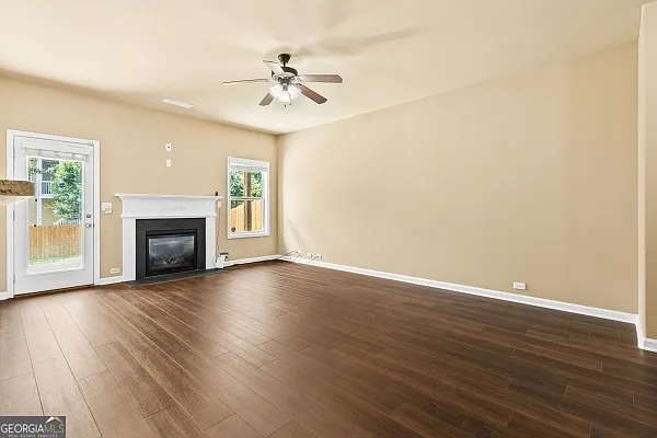 3920 Lake Manor Way — Photo 3