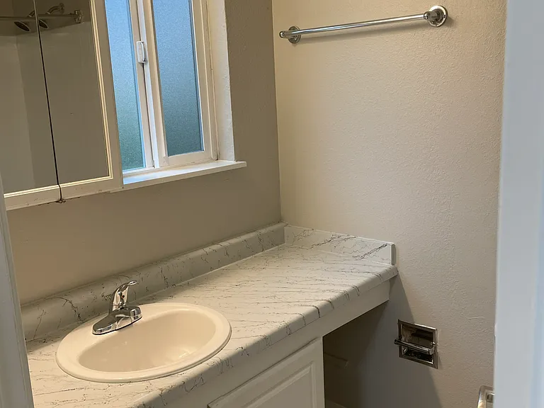Redmond Park Apts — Photo 60