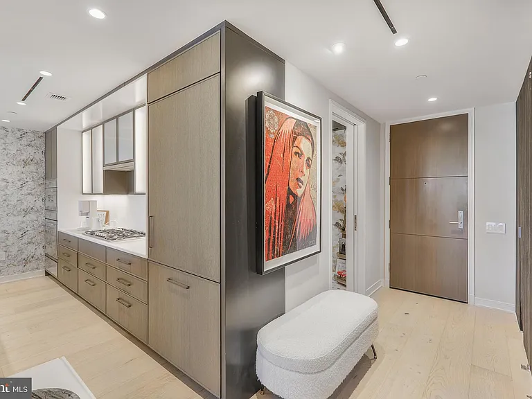 601 Wharf St SW #208 — Photo 16