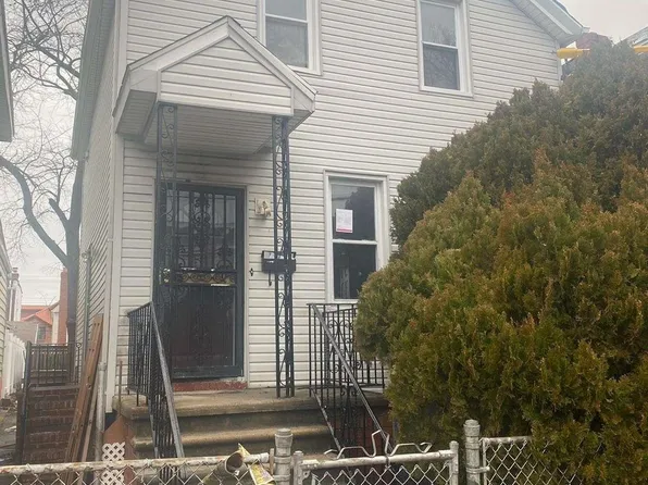 20-20 126th St., College Point, NY 11356