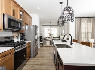694 Newbury St, Charles Town, WV