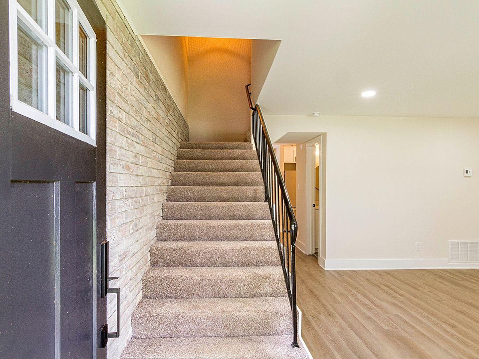 1st image of 1744 Cambridge Ave APT 9