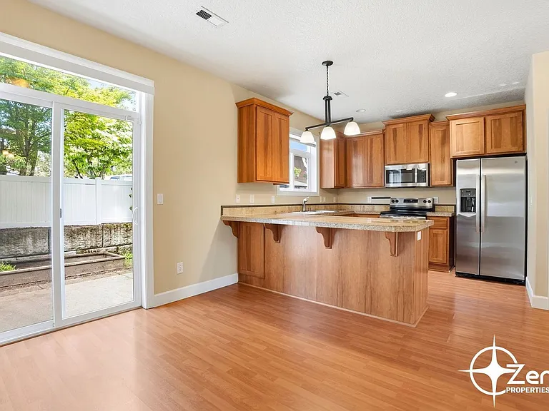 3512 NE 80th St — Photo 15