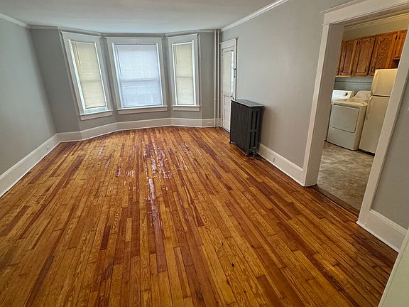 Living room/ Kitchen