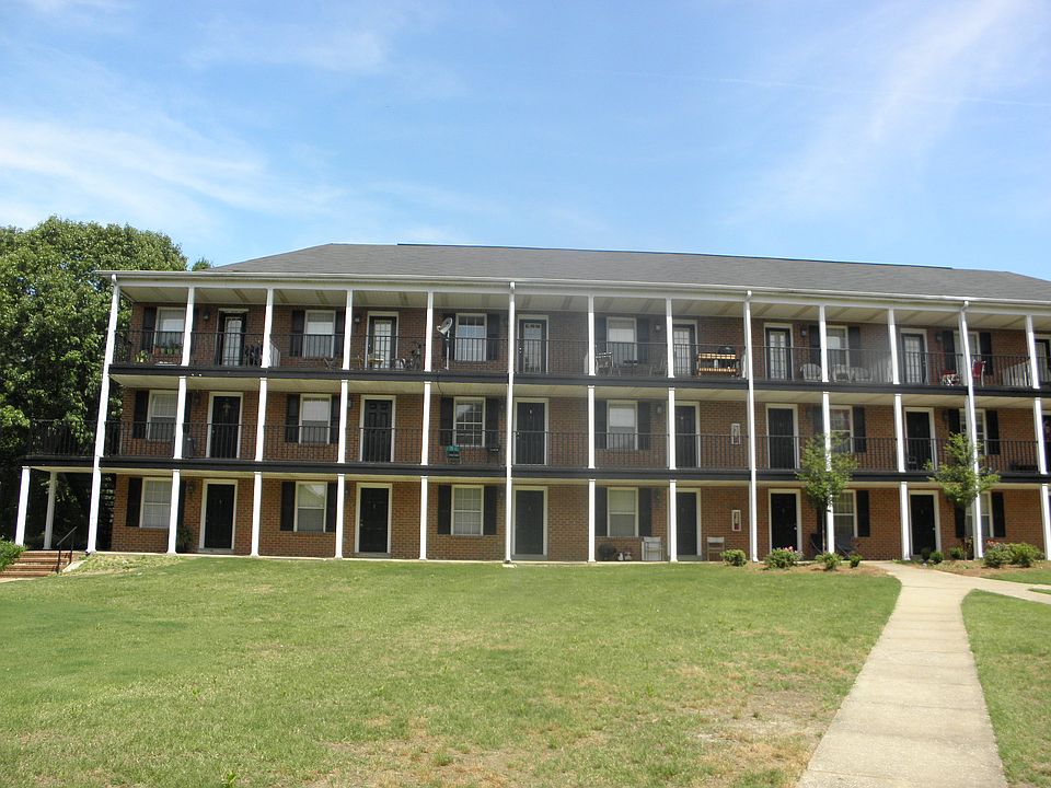 1st image of 203-D Riverbend Cmns