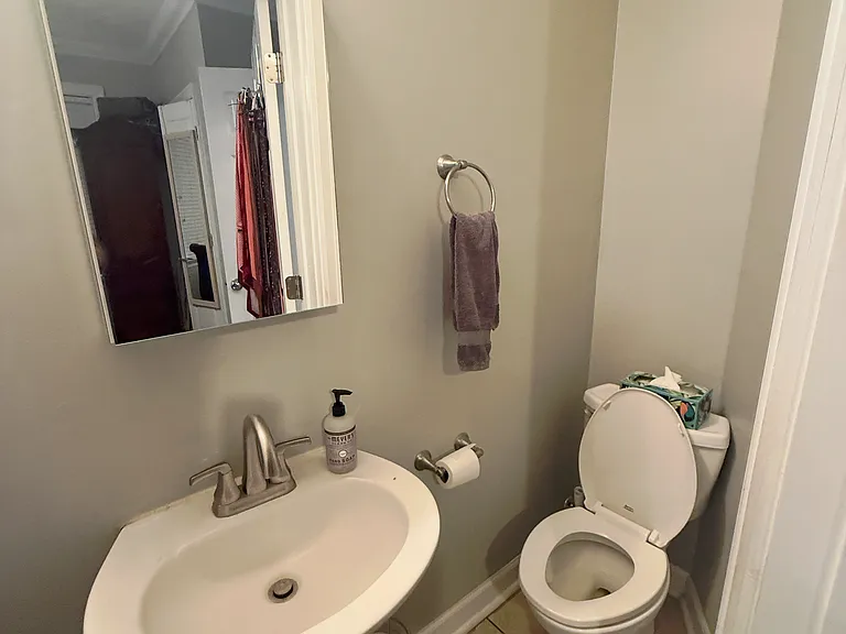 7500 Parkdale Ave — Photo 12