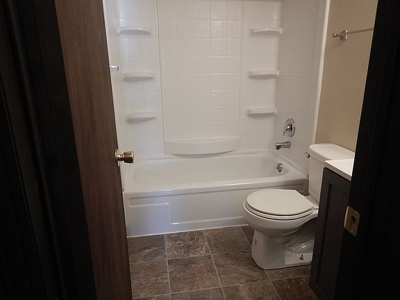 3rd image of 2414 W 6th St