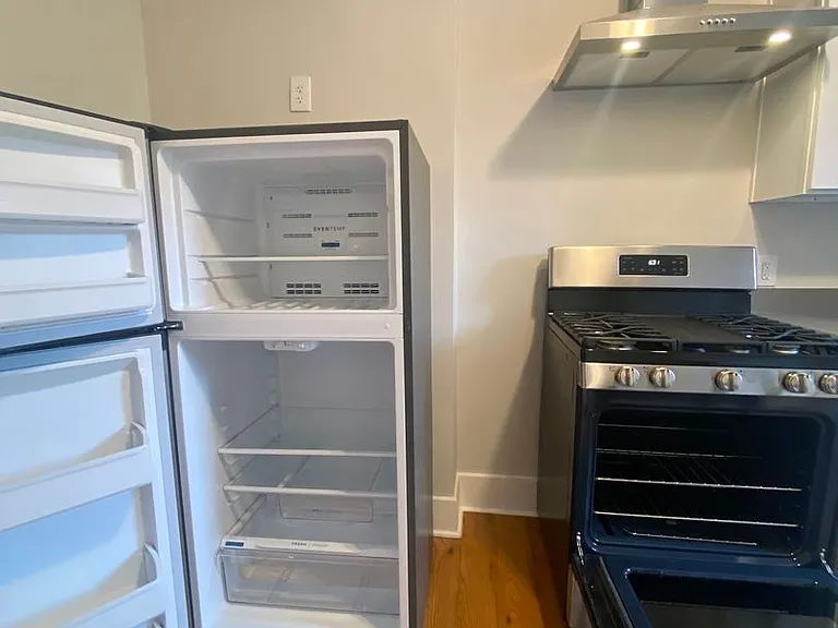 2529 Etna St — Photo 11