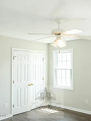 12 Linsey Ct — Photo 6