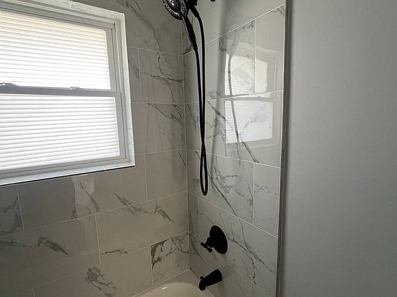 5th image of 3010 Clopton St SW Unit 35