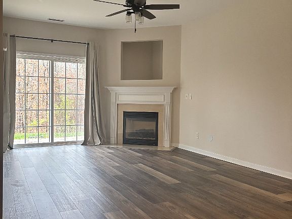 3rd image of 190 Cedar Elm Rd