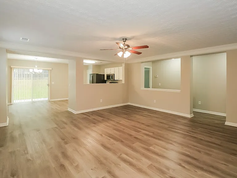 5616 Sable Way — Photo 4