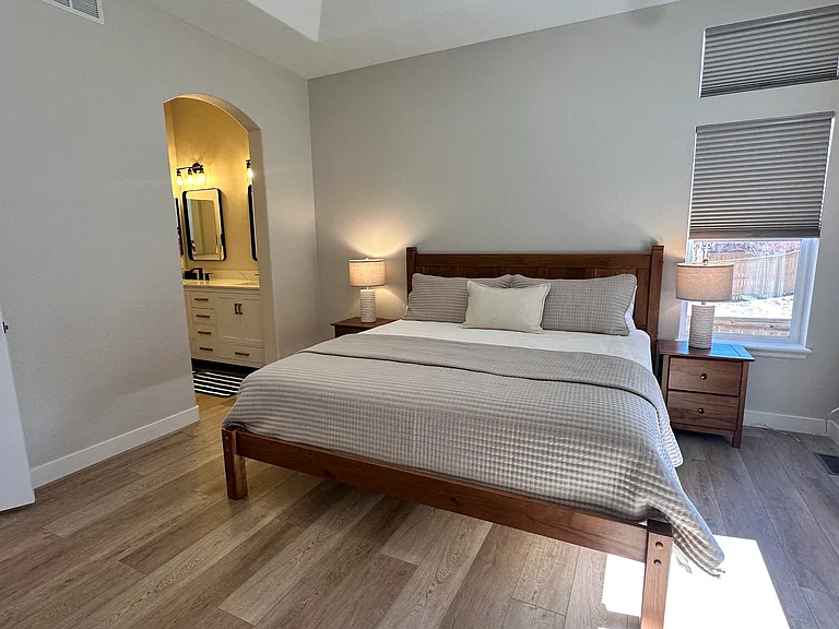 10592 Pearlwood Cir — Photo 16