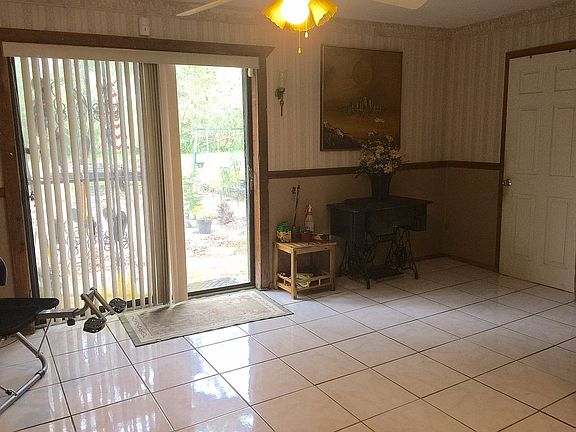 4th image of 1607 W Knollwood St