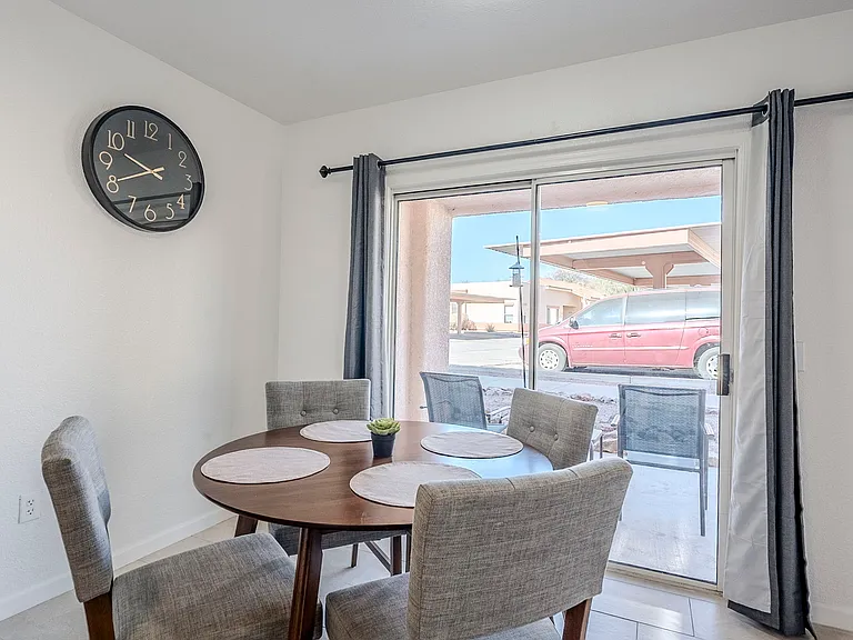 1564 N Paseo La Tinaja — Photo 11