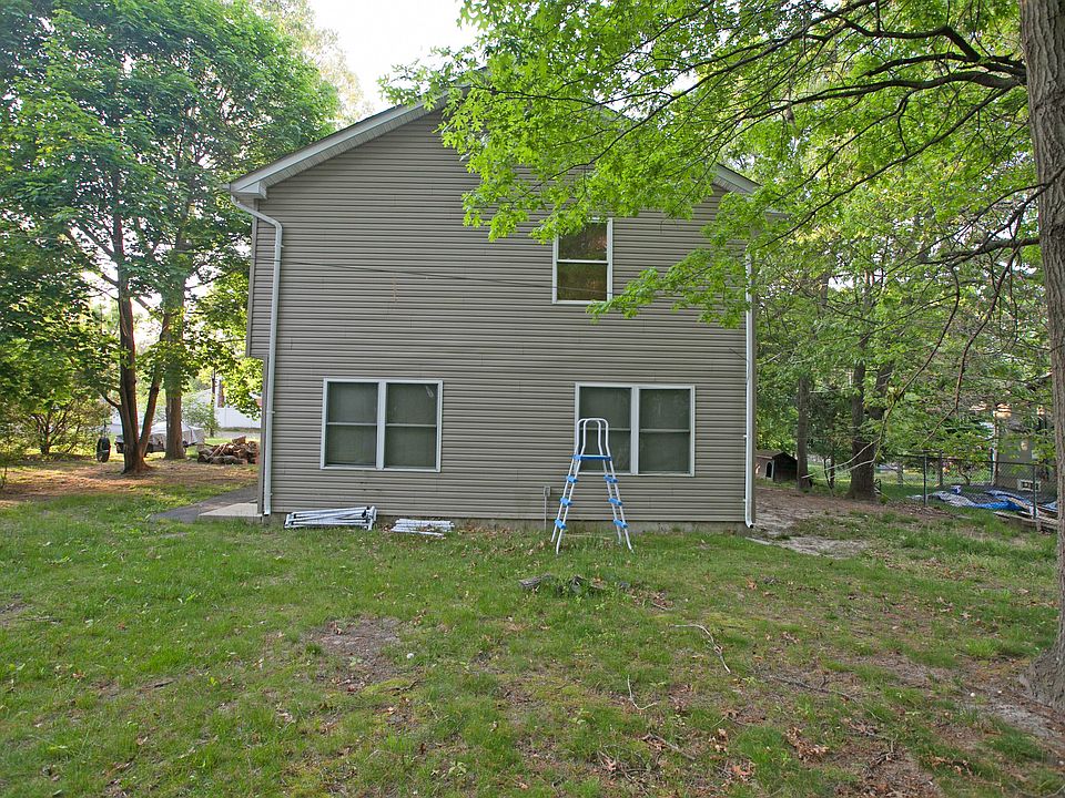 1st image of 48 Champlin St